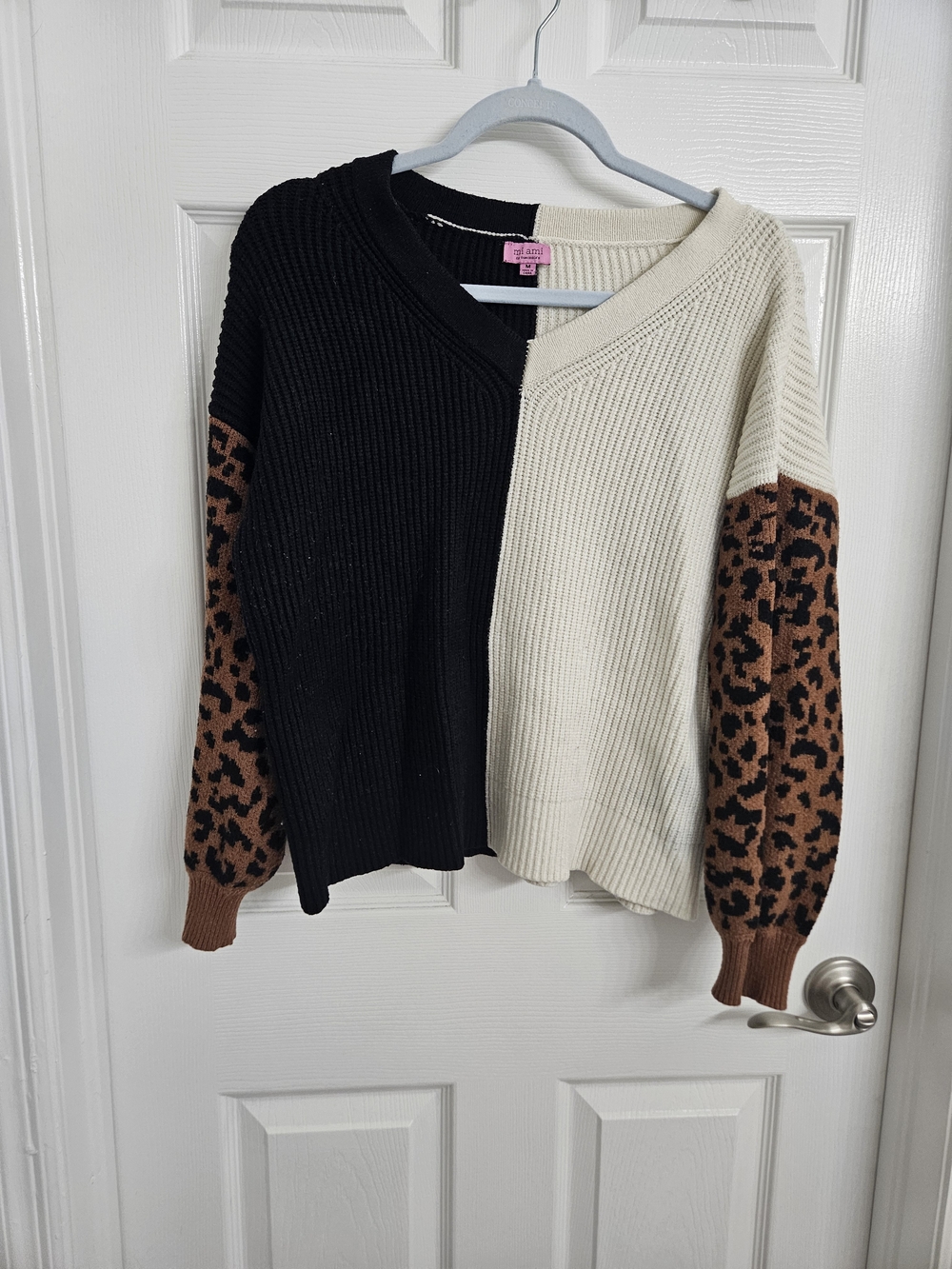 mi ami Black & Cream V-Neck Sweater with Cheeta Print /Brown Sleeves